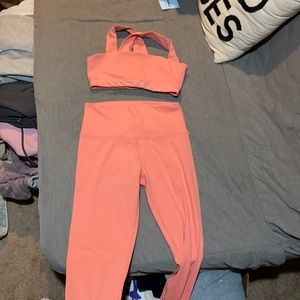 Set Active Coral Set Size M